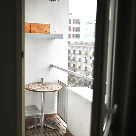 아파트 Pry Metro Swietokrzyska 바르샤바