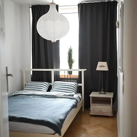 Pry Metro Swietokrzyska 아파트